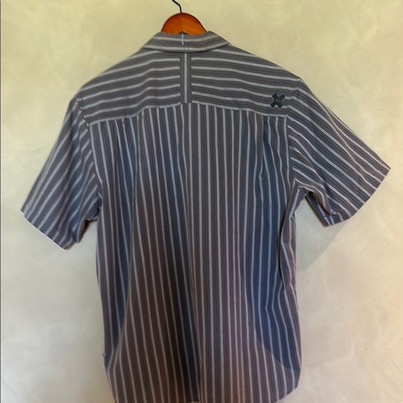 Quicksilver Men's Gray Striped Shirt - Picture 3 of 4
